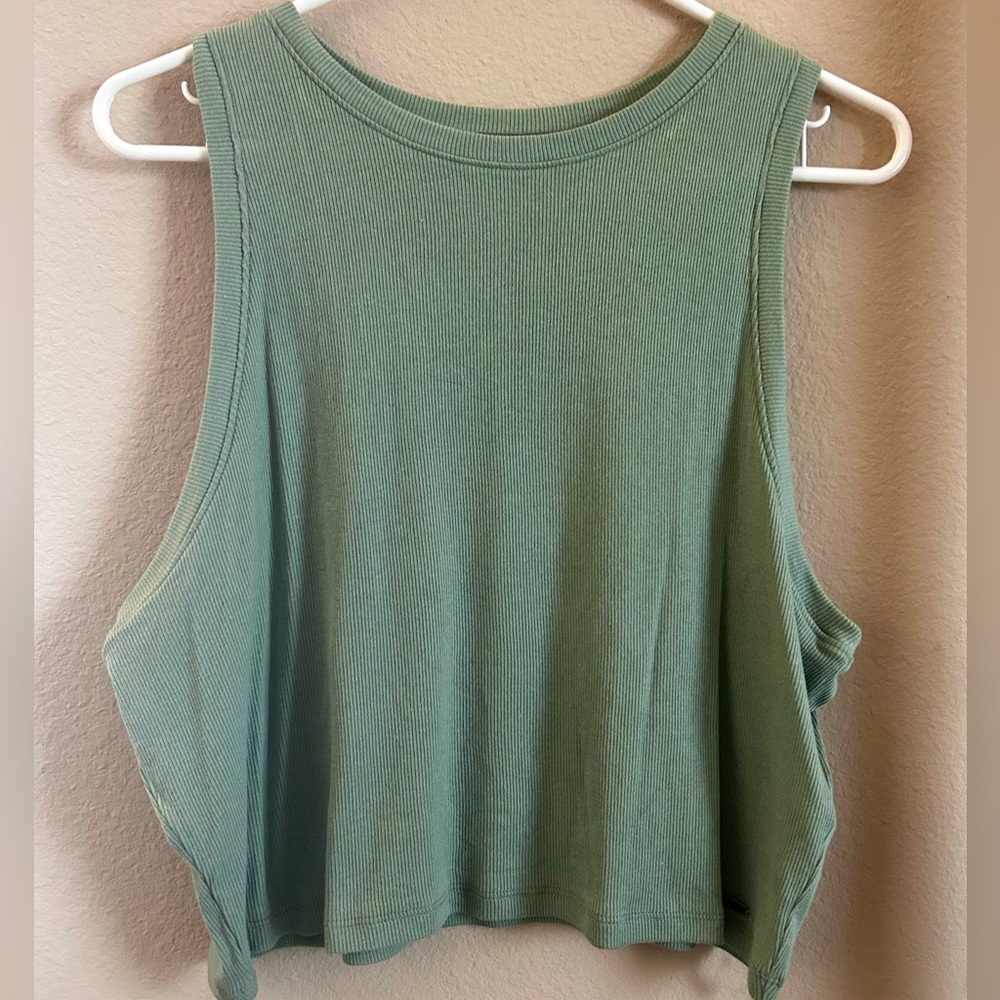 Hollister Green Tank
